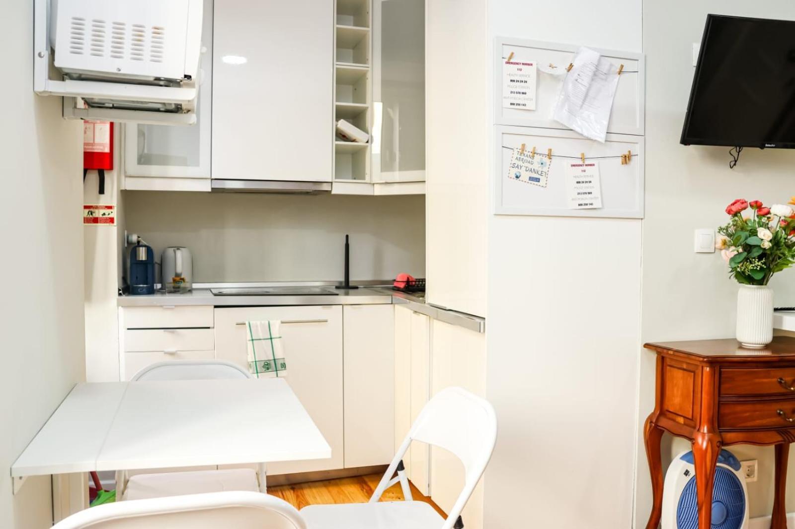 Residencia Queiros - Apartamento T1 Lisboa Exteriör bild